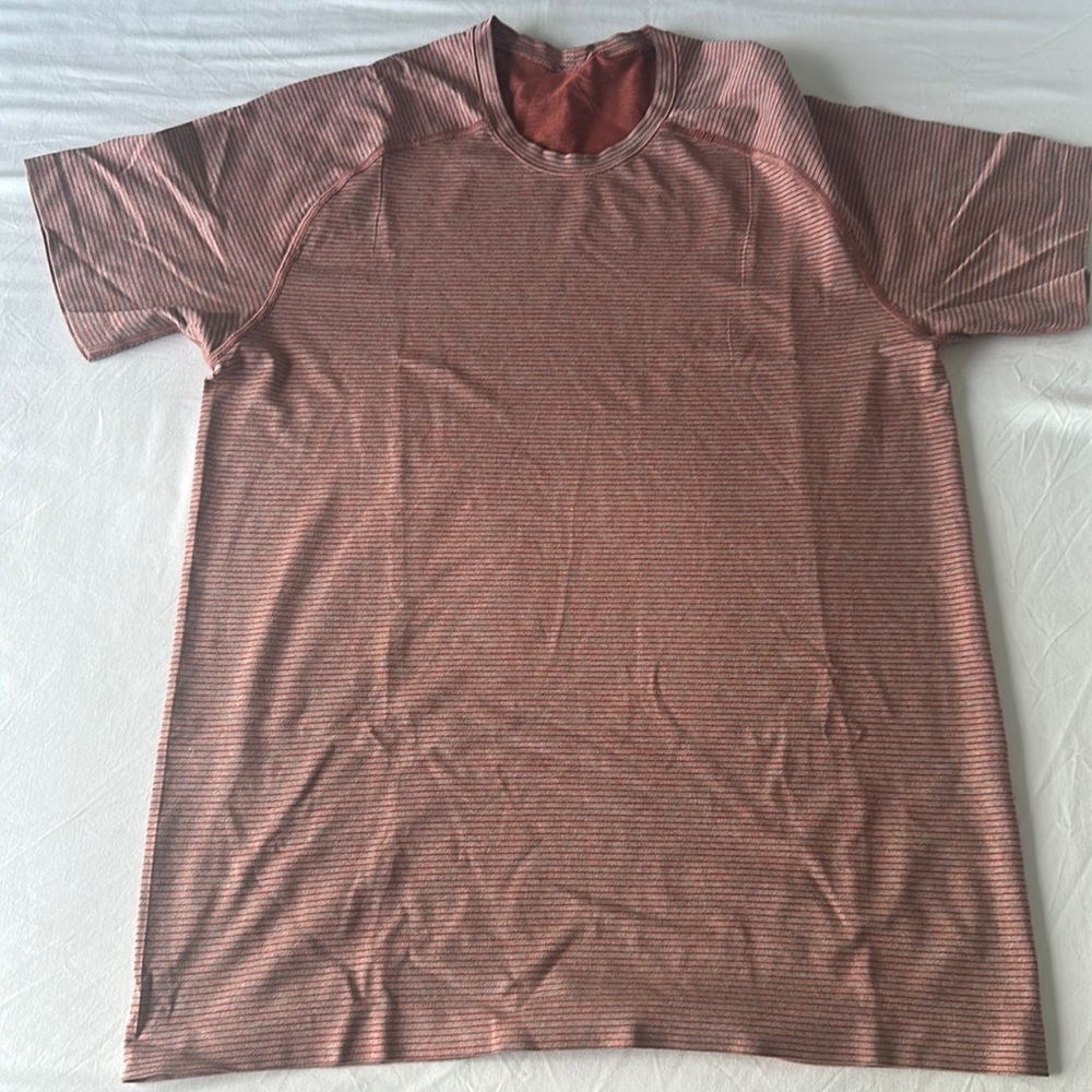 Lululemon men’s workout - M - Orange with color stripes